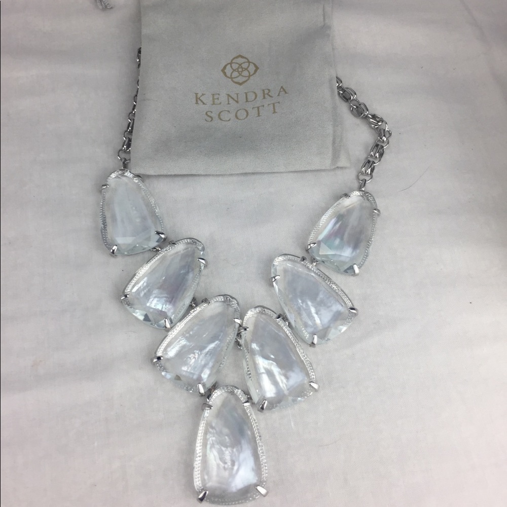 Kendra Scott Harlow Statement Necklace in crystal